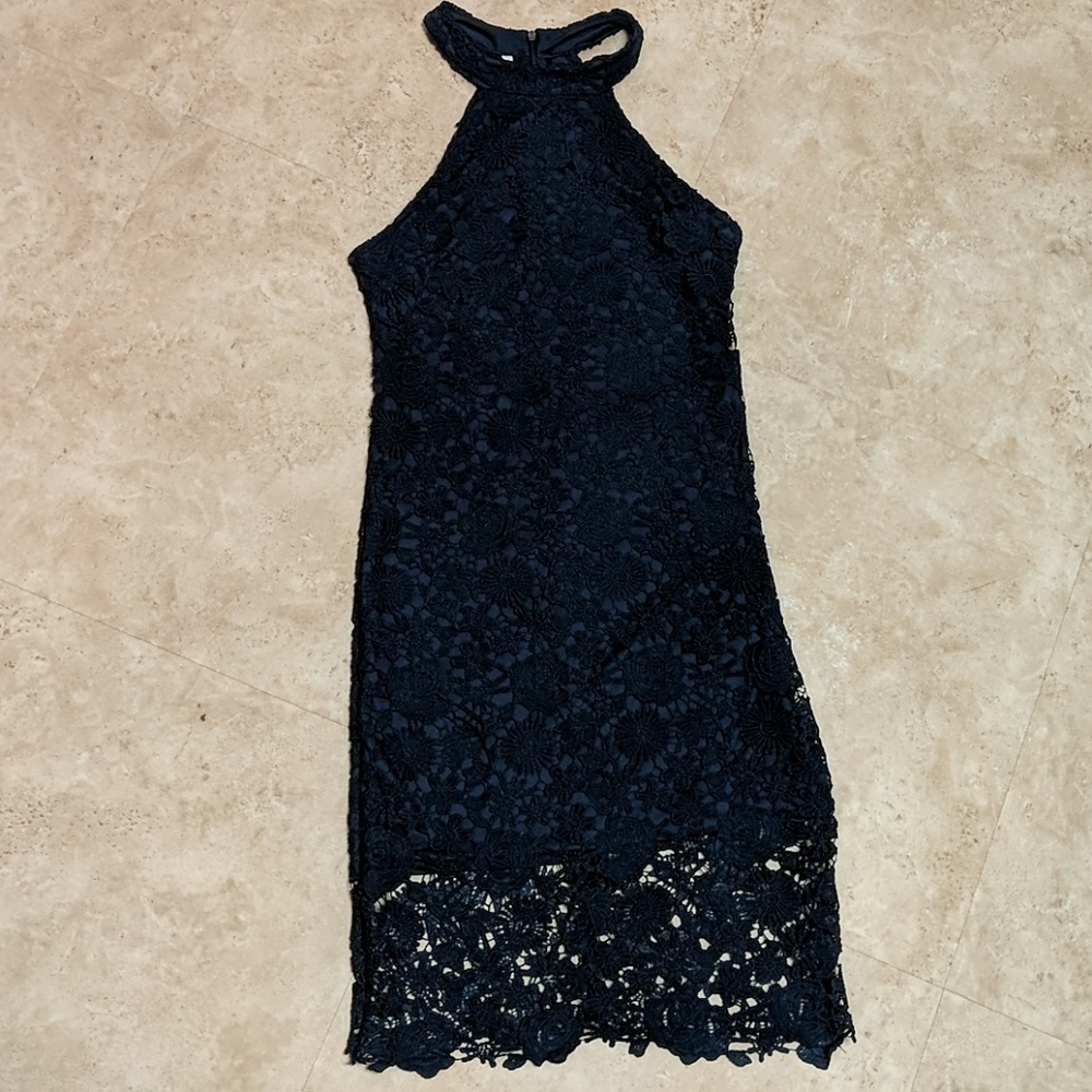 Navy lace dress 👗